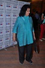 at Manish Malhotra Show at Lakme Fashion Week 2013 Day 1 in Grand Hyatt, Mumbai on 22nd March 2013 (112).JPG
